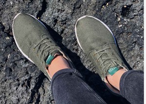 Explorer V2 for Women Dark Green from 8000kicks