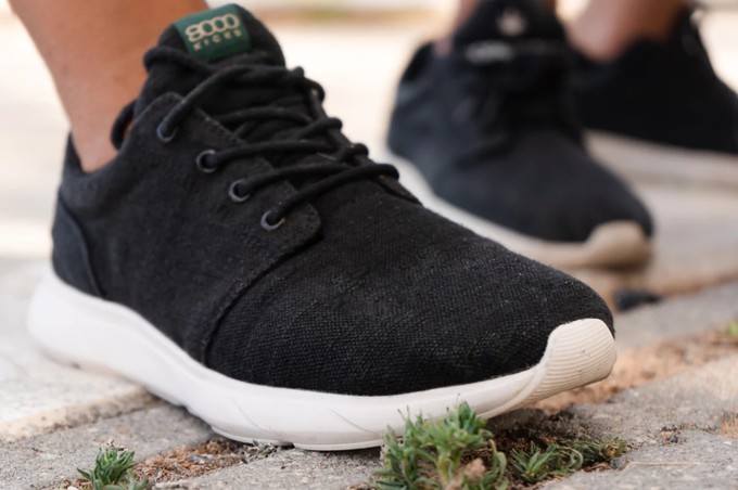 8000Kicks Explorer V2 - The 1st waterproof hemp shoes from 8000kicks