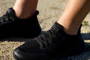 Runners for Men in Full Black from 8000kicks