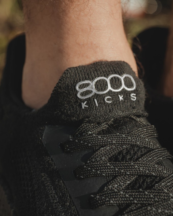 Runners for Men in Full Black from 8000kicks