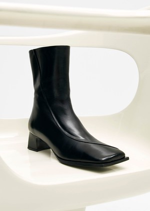 Chantal Black Leather Ankle Boots from Alohas