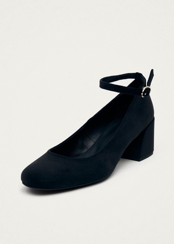 Antoine Velvet Black Pumps from Alohas