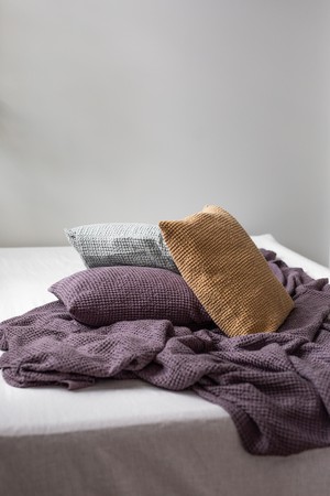 Linen waffle bed throw in Dusty Lavender from AmourLinen