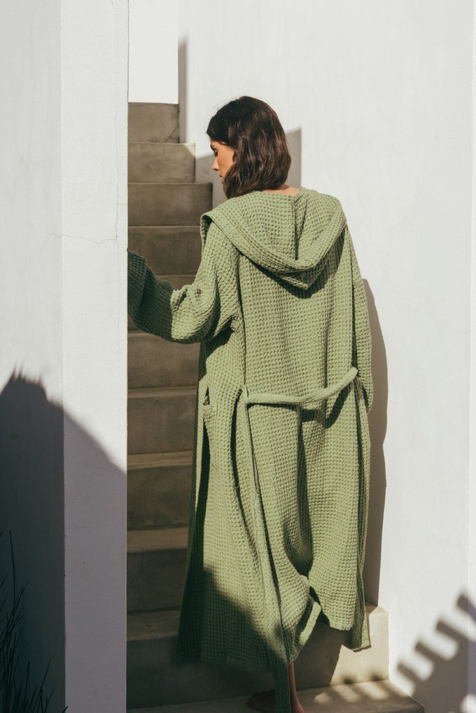 Waffle linen bathrobe SNUGGLE in Moss Green from AmourLinen