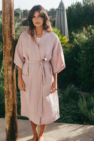 Linen bathrobe MIDNIGHT in Dusty Rose from AmourLinen