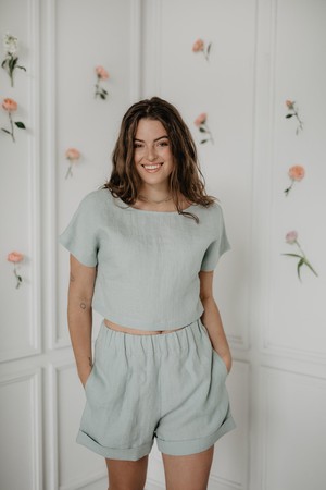 Linen crop top with buttons LISA in Dusty Lavender | sale from AmourLinen