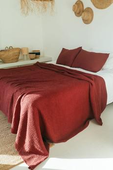 Linen waffle bed throw in Terracotta via AmourLinen