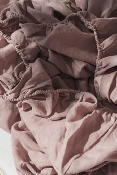 Linen fitted sheet in Dusty Rose via AmourLinen