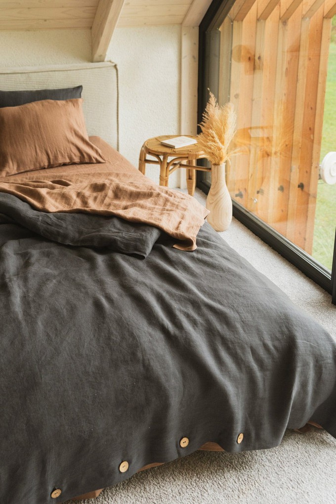 Linen duvet cover in Charcoal from AmourLinen