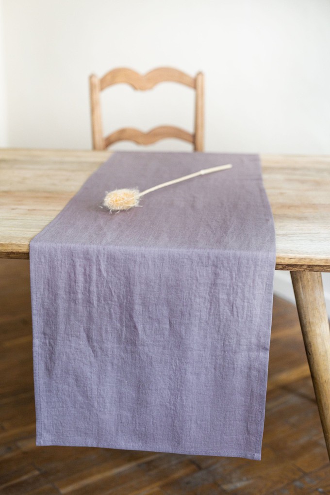 Linen table runner in Dusty Lavender from AmourLinen