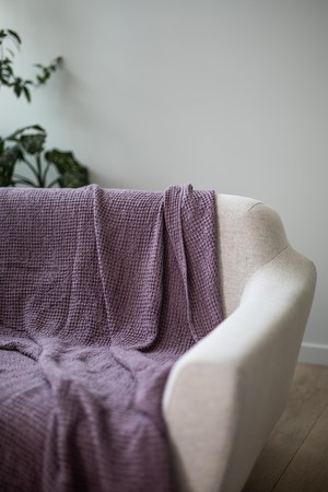 Linen waffle blanket in Dusty Lavender from AmourLinen