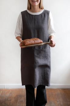 Pinafore linen apron via AmourLinen