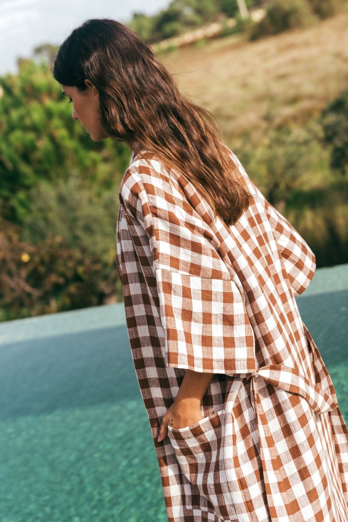 Linen bathrobe Midnight in Mocha Gingham | sale from AmourLinen