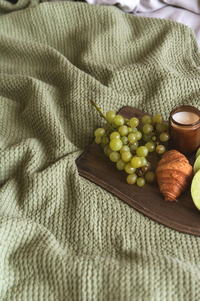 Linen waffle blanket in Moss Green from AmourLinen