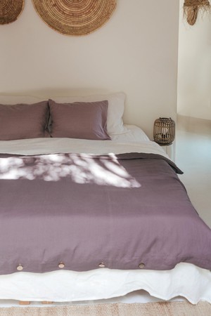 Linen duvet cover in Dusty Lavender from AmourLinen