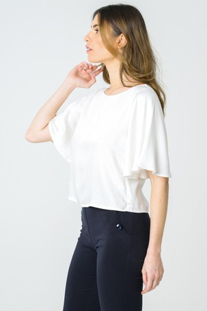 Top Violette white from avani apparel