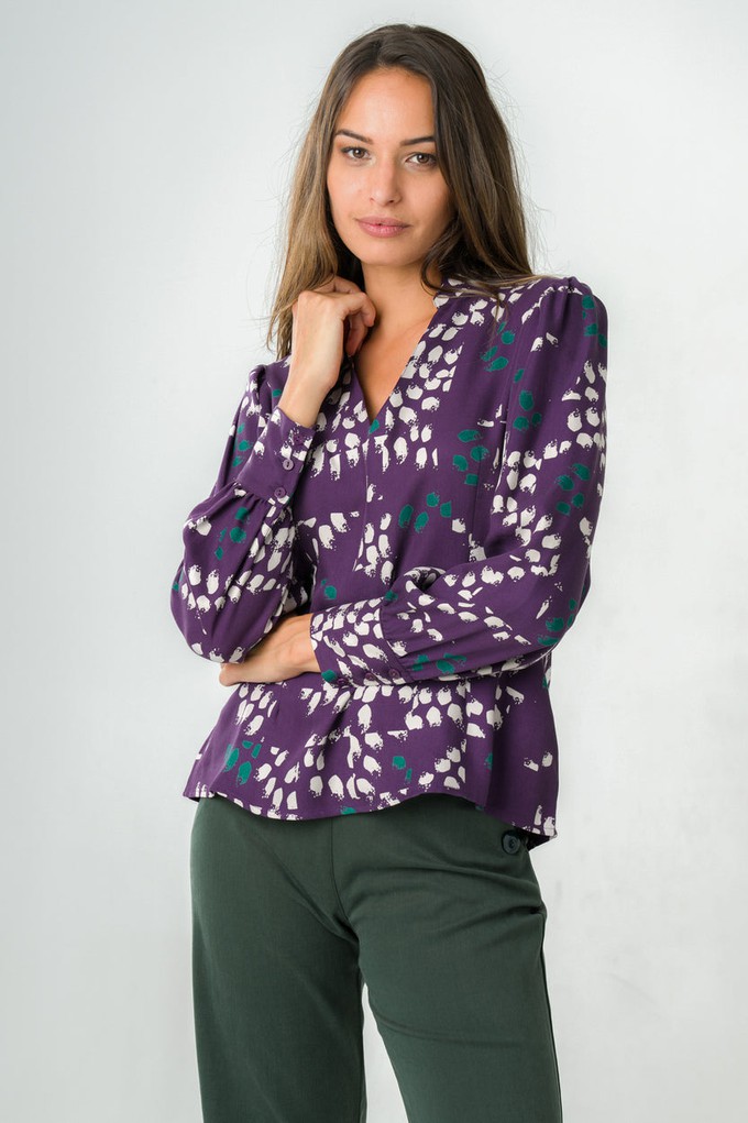 Blouse Orchidée purple print from avani apparel