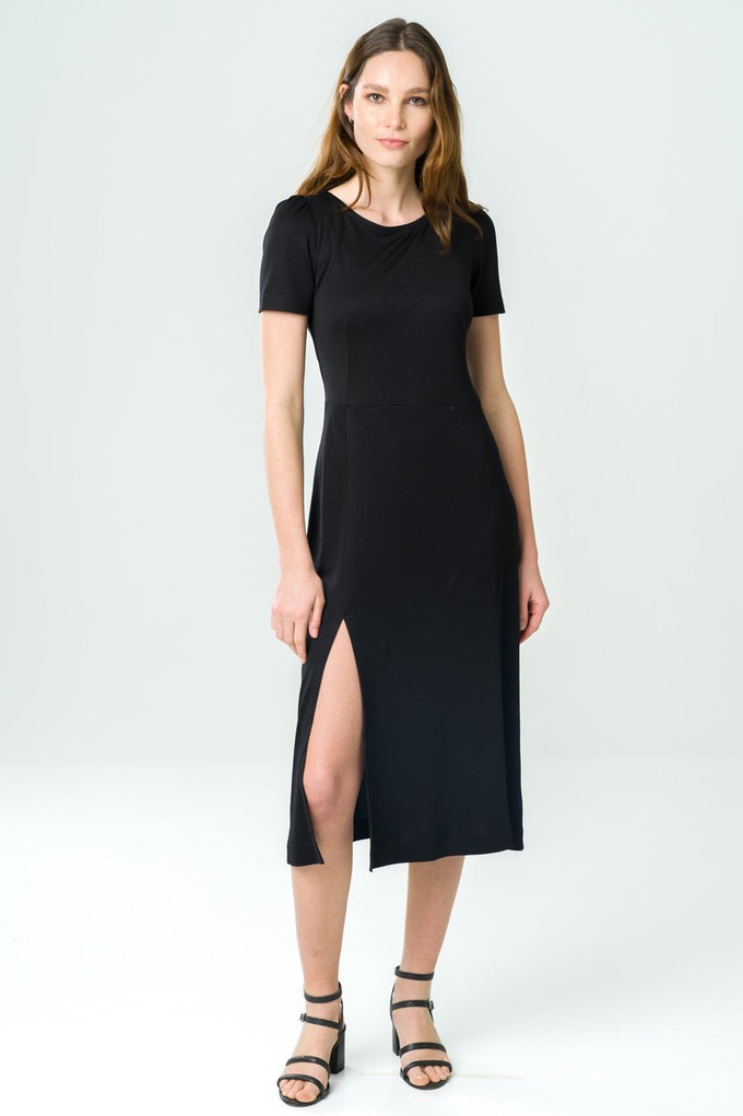 Dress Victoria black from avani apparel