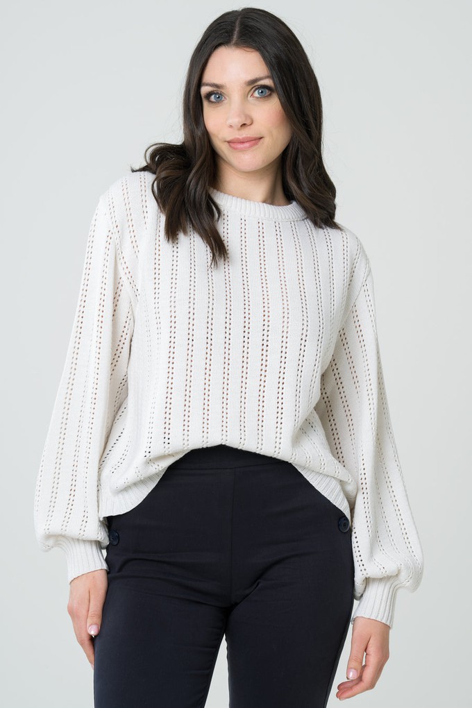 Sweater Lamier off-white from avani apparel