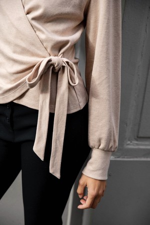 Wrap top Gardenia beige from avani apparel