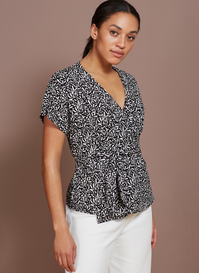 Neesha Wrap Top from Baukjen