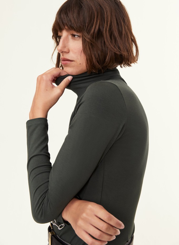 Julie Turtleneck Top from Baukjen