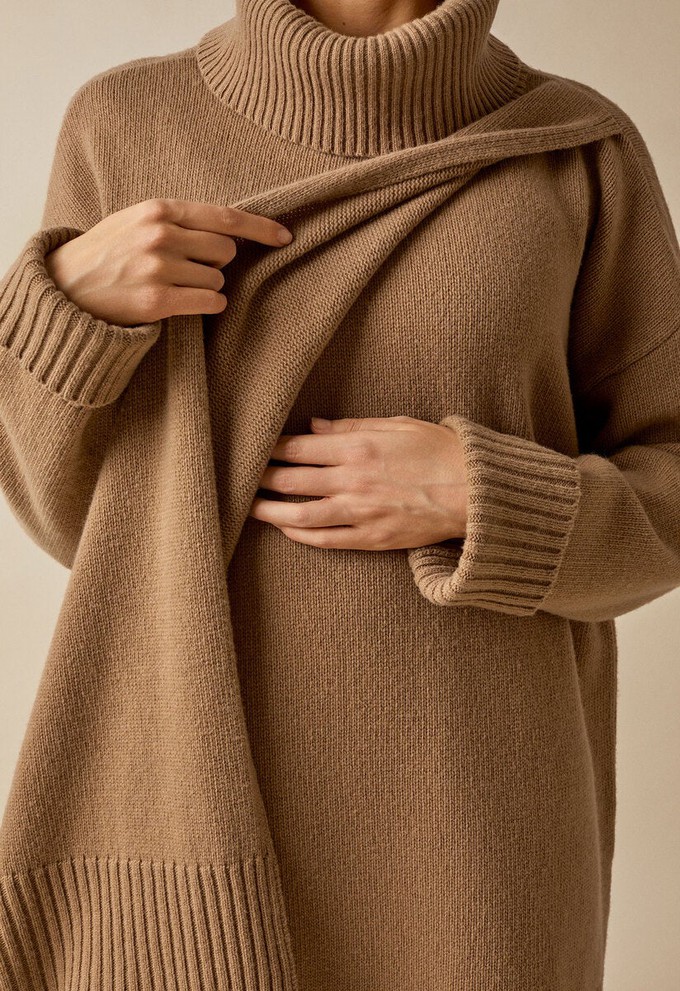 Oversized Umstands- und Stillpullover - Camel from Boob Design