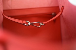 Second life | Totissimo shoulder bag - Cherry from CANUSSA