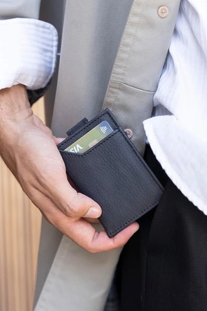 Persimmon slim card holder - Black B2B from CANUSSA