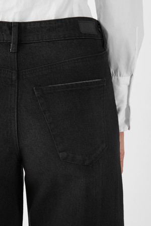 ASH Barrel Leg Minimal Stretch - Basic- Black Denim from DAWN Denim