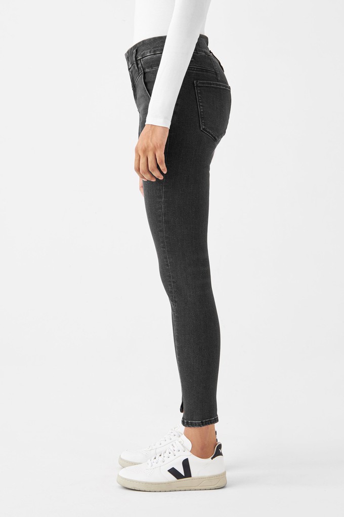 SUN UP Skinny Powerstretch - Design Details - Black Denim from DAWN Denim