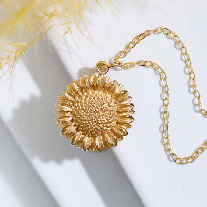 Gold filled necklace with bronze sunflower from Fairy Positron