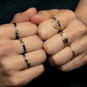 Black silver ring with bronze garnet from Fairy Positron