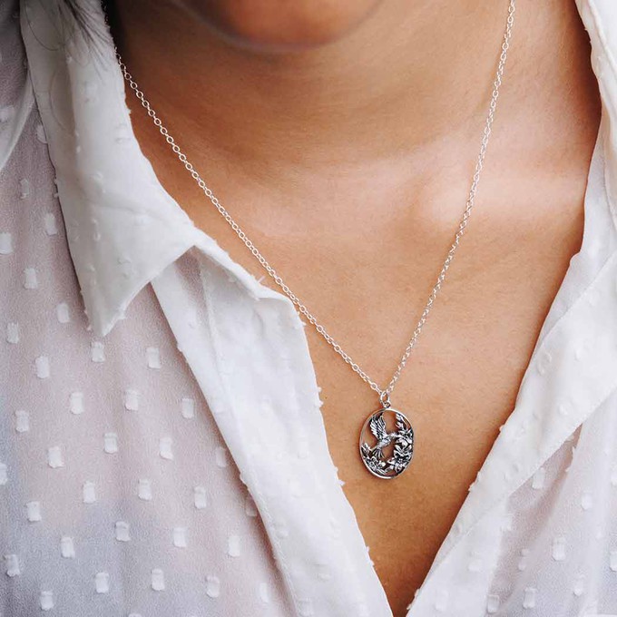 Silver necklace flowers with hummingbird from Fairy Positron