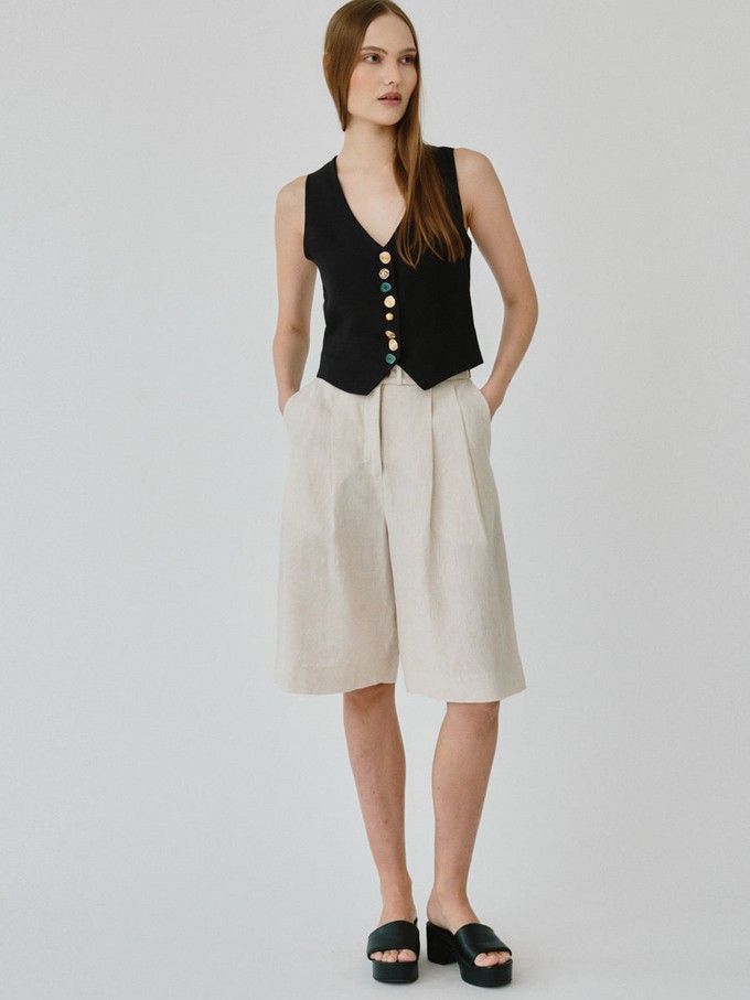 Beau Linen Bermuda Shorts in Beige from Fanfare Label