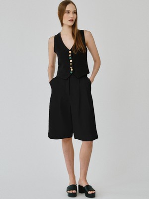 Beau Linen Bermuda Shorts in Black from Fanfare Label