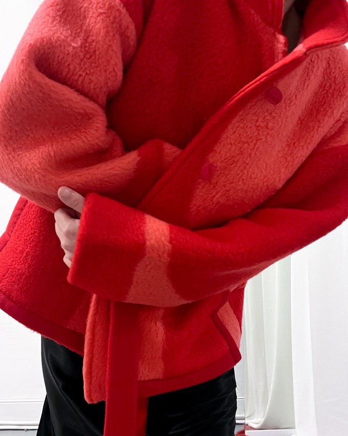 Our "RED WINTER ORCHID"  wool Blanket Made COAT - M (Fit S/M) from Fitolojio Workshop