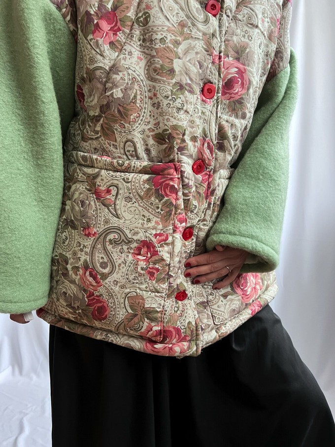 The "ROSES - PISTACHIO GREEN " Blankets Made - Collar COAT - L from Fitolojio Workshop