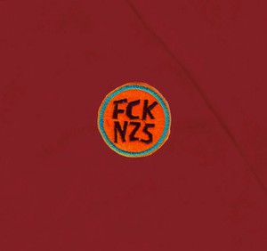 Hoodie FCK NZS chili (rot) from Frija Omina