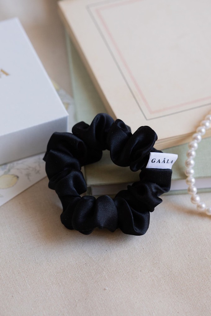 Zoe Silk Scrunchie from GAÂLA