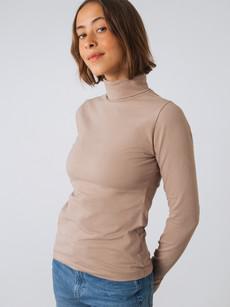 Jersey-Rollkragenpullover via Honest Basics