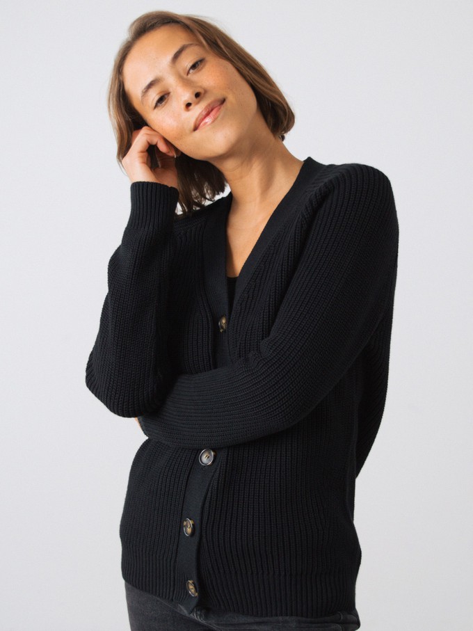 Grobe Strickjacke from Honest Basics