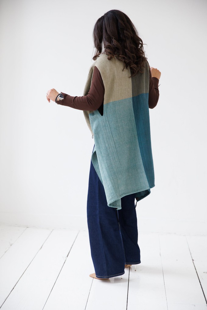 NEW! Cotton Cape Equal Teal from JULAHAS