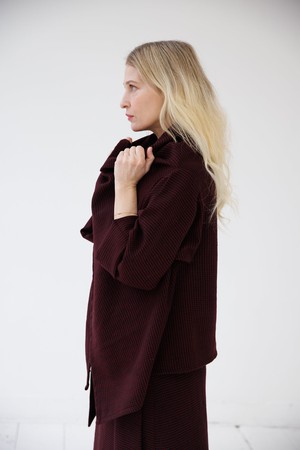 NEW! Short Wool Cape Coat Cocoon Maroon from JULAHAS