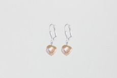 Raw pearl earrings silver via Julia Otilia