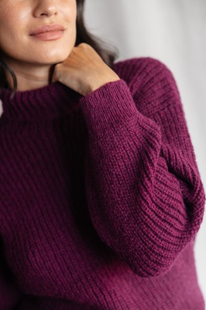 Baby-Alpaka Turtleneck Strickpullover Suave Berry from Jyoti - Fair Works