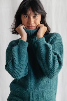 Baby-Alpaka Turtleneck Strickpullover Suave Ozean via Jyoti - Fair Works