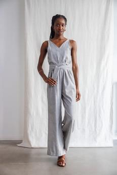 Bio-Baumwoll Jumpsuit Parvani Hellgrau via Jyoti - Fair Works