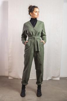 Bio-Baumwoll Jumpsuit Keerthi Lorbeer via Jyoti - Fair Works