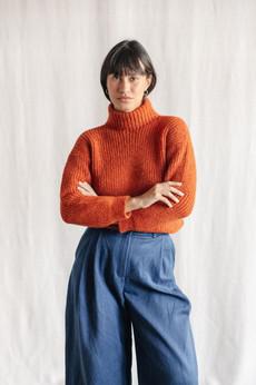 Baby-Alpaka Turtleneck Strickpullover Suave Rost via Jyoti - Fair Works